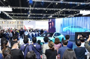 哪吒汽车亮相第39届泰国国际车展，成中国品牌出海“新名片”