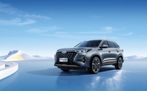 比第三代CS75PLUS香多了！鲲鹏动力+ 8155座舱，瑞虎8PRO冠军版8月 8日上市