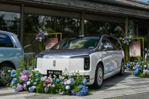 尊界V800首交仪式背后，中国品牌如何改写百万级MPV价值标准